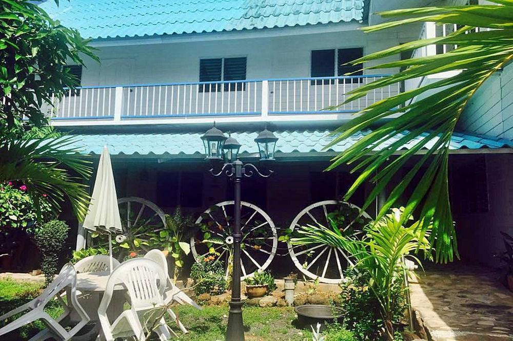 P.California Inter Hostel Nang Rong Exteriér fotografie