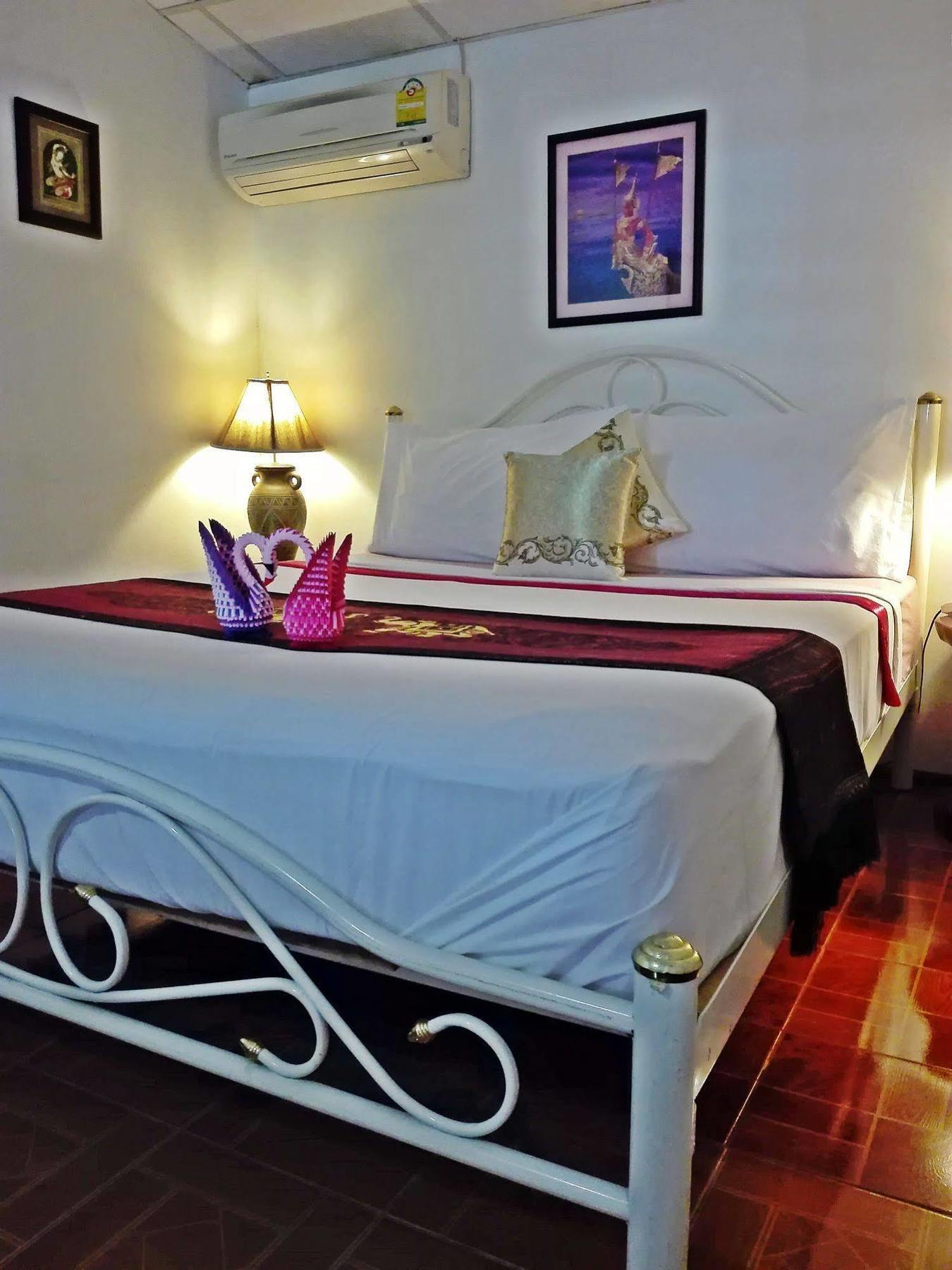 P.California Inter Hostel Nang Rong Exteriér fotografie
