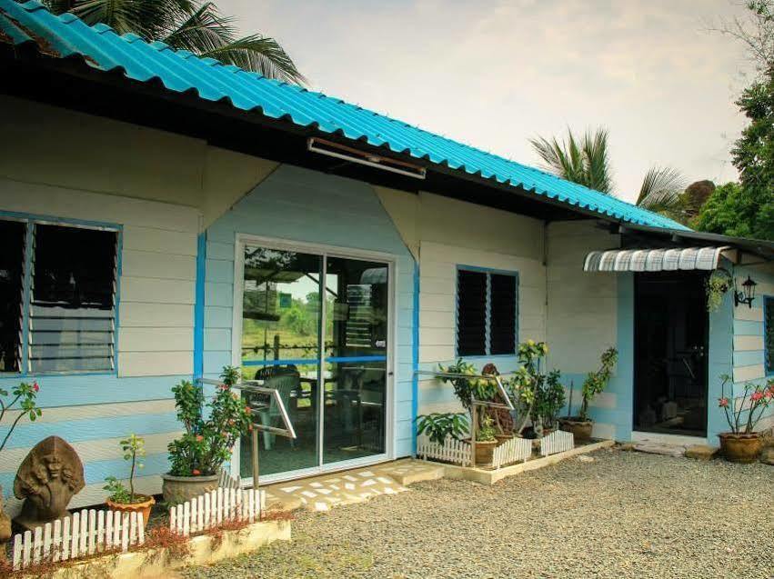 P.California Inter Hostel Nang Rong Exteriér fotografie